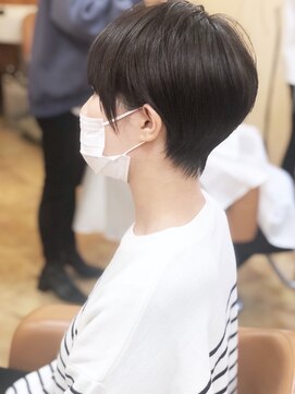 ラウンジ モリオ イケブクロ(Lounge MORIO Ikebukuro) 【morio池袋】20代30代40代 髪質改善 大人かわいい丸みショート