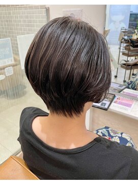 ヘアーメイク ニューヨーク 千駄木店(Hair Make NEWYORK) ふんわりショートヘア