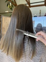 リミックス 南国店(remix)&nbsp;つやつやカーキカラー