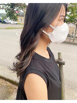 フィオーレ ヘアデザイン(FIORE hair design)&nbsp;インナーカラー  イヤリングカラー グレージュ