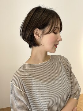 ルネ 北千住(Renee) レイヤーショート_ダークアッシュチェリーブラウンフェミニン