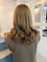 オリオリ ネイ(oli-oli ne'i)&nbsp;デジタルパーマ/ハイトーンカラー/ミルクティーアッシュ