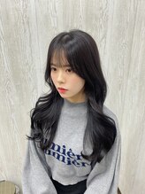 お顔周りの印象を大切にカットしております♪