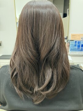 アルビス(arbis) 白髪ぼかし/ショート/ショートカット/ショートボブ/縮毛矯正