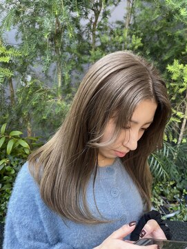 クク(coucou) ブリーチベージュ×セミロング