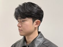 ル プリュス(le puls)の雰囲気（《メンズ/men's/カルマパーマ/ダウンパーマ//センターパート/》）