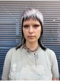 ホワイトブリーチブロンドヘアー抜きっぱなしダブルカラー