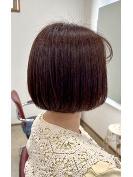 プリーマ ピンクカラーと丸いボブ