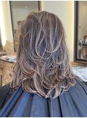 海外ヘアーハッシュカットレイヤーカット