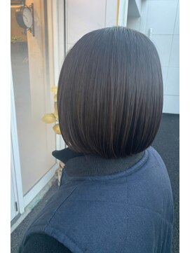 クオリア(Quaria) ミニボブスタイル