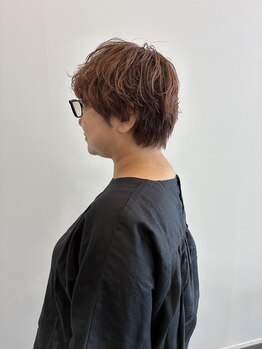 モンク(Monk)の写真/パーマで骨格補正する◆絶妙なニュアンス感であなたのもつ個性・魅力を引き出すスタイルをご提案。