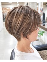新宿 セイヴィアン ヘアーギャラリー(Savian Hair garelly)&nbsp;新宿Savian【大人女性の刈り上げショート】