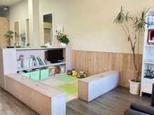 Hair Park klaver【ヘアパーククレイヴァ】の雰囲気（お子様も楽しめるキッズスペース！）
