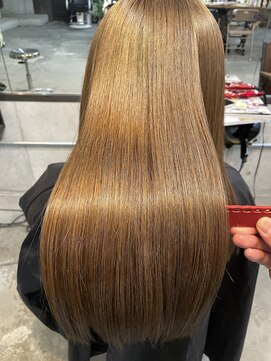 メーヴェ(Mowen) 南堀江　mowen Tetsu 艶髪　酸熱ストレート　髪質改善