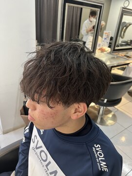 アイズ 海老名(AIZU) パーマメンテナンスカット　ツイストスパイラルツーブロック