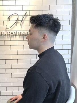 オールデイハローズ 京都駅前店(ALL DAY HELLO`S) ２０代七三ツーブロック短髪アップバングウェット仕上げ【京都駅