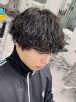 アーリー(Ali'i)&nbsp;波巻きスパイラルパーマミディアムマッシュ