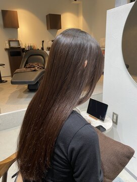 グラフ 立川(Graph.) 縮毛矯正 Aujua髪質改善トリートメント