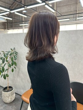 ドロシー 郡山桑野店(Dorothy) ミニウルフチェリーブラウンホワイトグレージュフェザーパーマ