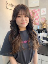 ナジック(749)&nbsp;グラデーションカラーでつくる大人可愛いロングヘア