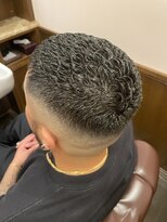 ヒロギンザバーバーショップ 神楽坂店(HIRO GINZA BARBER SHOP) スキンフェード×濡れパン×クロップ