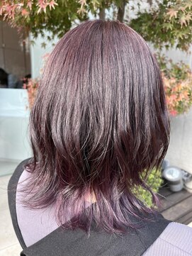 エム インターナショナル 春日部本店(EMU international) 大人パープルのくびれスタイル