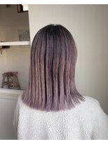 ドライブ(drive)&nbsp;バレイヤージュ　ピンクカラー　ホワイトカラー　ケアブリーチ