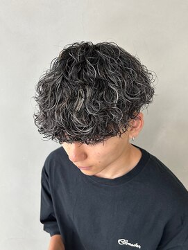 ラヴィズムバイフィフス(LUVISM by fifth) メンズ波巻きスパイラルパーマ×ホワイトメッシュ/新潟/万代