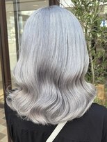 アース コアフュールボーテ 佐久平店(EARTH coiffure beaute)&nbsp;ホワイトシルバー_ハイトーン_ケアブリーチ_ペールカラー