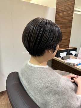 ディアローグ 瑞江南口店 耳かけショートボブ