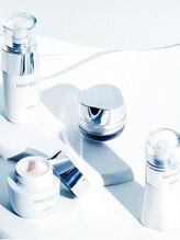 【インプレア】KOSEとミルボンが共同で開発した美容室専売化粧◎品肌から印象をプロデュースする時代へ‥