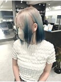 ホワイトベージュ×ブルー