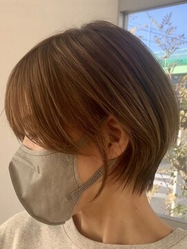 ヘアーアンドビューティー ザ ビー(Hair & Beauty the B) 、