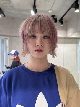 ハイプ(HYPE) ブリーチ&ダブルカラー/ハッシュカットボブ/ブロンド×ピンク