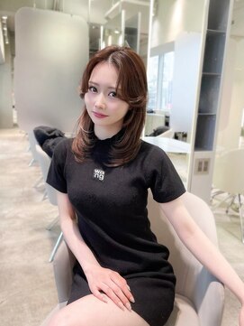 ジーナ 名駅(XENA.) 《haru2》顔周りレイヤー/グレージュ/くびれミディ/ワンホン