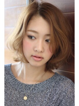 ヘアールーム アート(hair room a to by NYNY) マカロンボブ