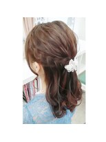 ヘアーメイク ティアラ(Hair make Tiara) シンプルハーフアップヘア☆+゜