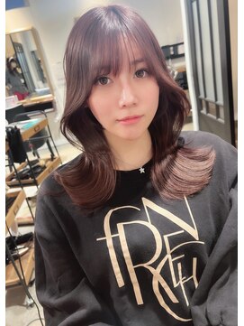 エニー 栄(Any) 韓国風ヘア×ミディアムくびれ