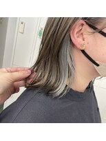 ニフティ(nifty)&nbsp;外ハネ × シルバーグレー