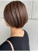 ショートボブ