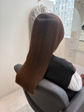 エミュスト(Emuest) 髪質改善　縮毛矯正　酸性ストレート　心斎橋　トリートメント