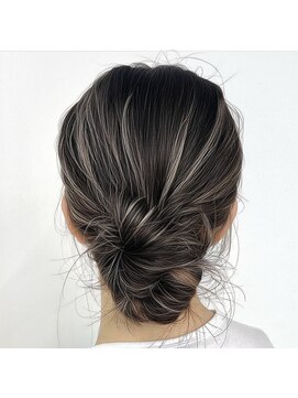 ウル(ulu) ハイライト10代20代30代　ボブ　透明感カラーミルクティーカラー