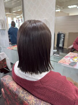 切りっぱなしボブ