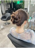 高めスッキリシニヨン &nbsp;&nbsp;&nbsp;&nbsp;&nbsp;&nbsp;&nbsp;Forest Mirror 新宿