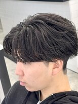 オーバル ジングウマエ(OVARL jingumae)&nbsp;ショートフェザーパーマセンターパート