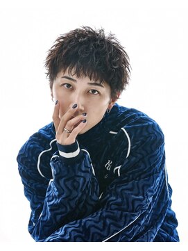 アストラ(ASTRA) MEN’S HAIR/波巻きツイストスパイラル/リバースセンターパート