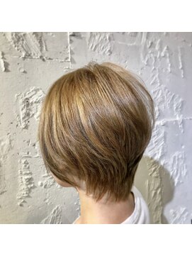 フィーネ(Fi-Ne) クリアブラウン×夏ショート☆