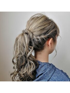 チュラック(Chulack) 【CHULUCK】ヘアアレンジ/大人かわいいヘアセット/ダブルカラー