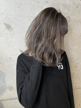 ロアー ヘアー ブリオ(RAWR hair Brio) ナチュラルなハイトーンで外国人風♪