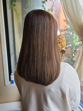 フェイバー 赤坂店(FAVOR) 白髪ぼかしハイライト